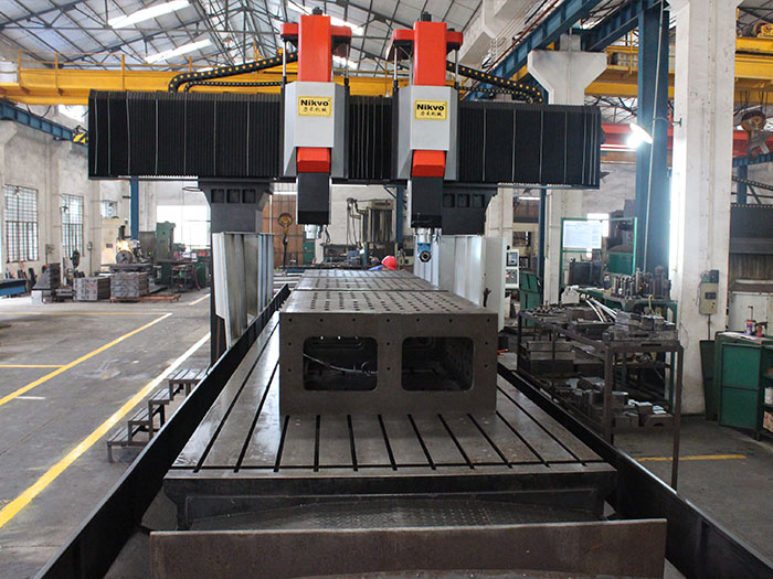 華新科龍門加工中心 華新科龍門加工中心